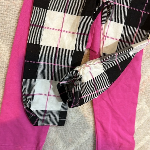 5/$25 Set of legging pants - Picture 3 of 6